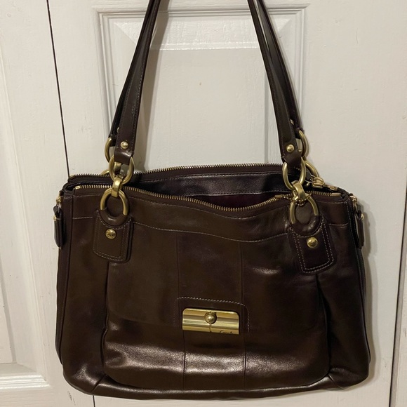 Coach leather shoulder bag dark chocolate - Picture 2 of 9